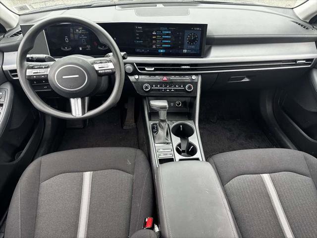Used 2026 Hyundai Sonata SE FWD image 11