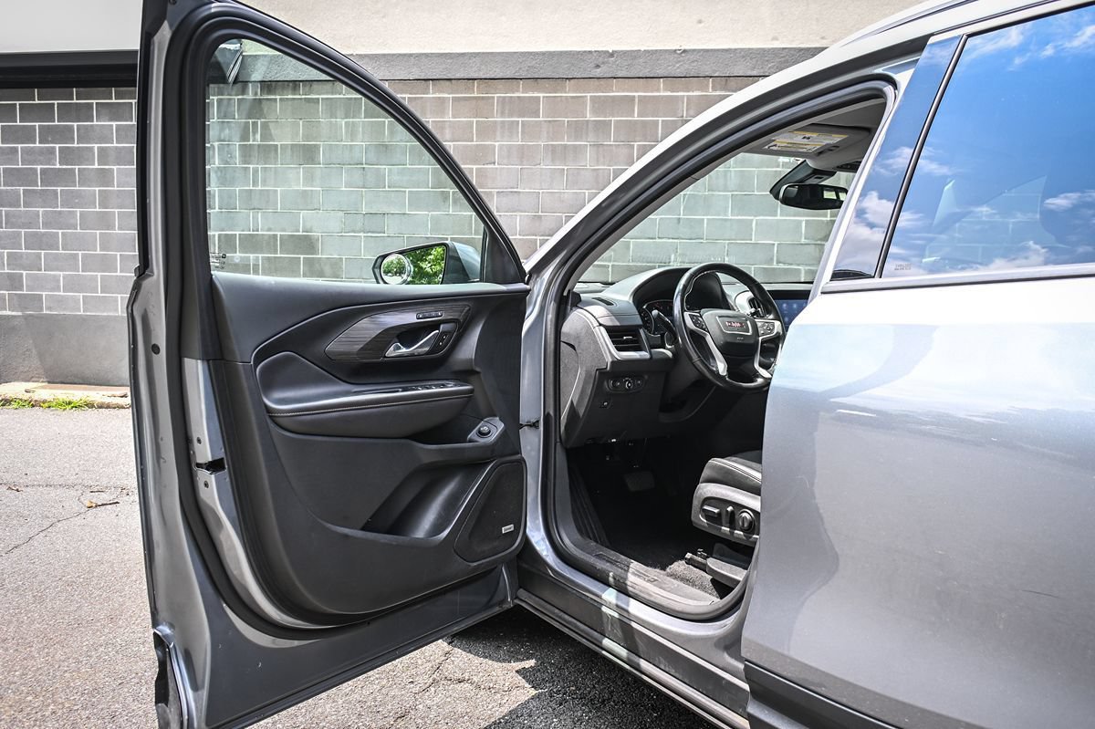Used 2020 GMC Terrain SLT w/ Preferred Package AWD/4WD image 7