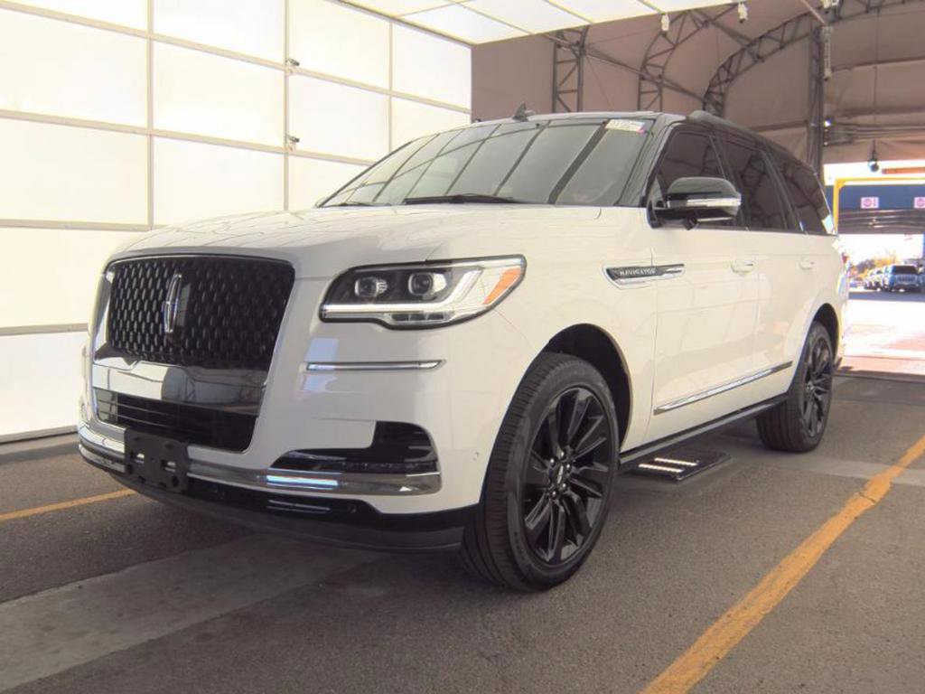 Used 2024 Lincoln Navigator Black Label AWD/4WD image 1