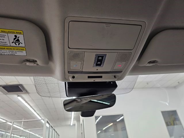 Used 2020 Jaguar E-PACE SE image 24