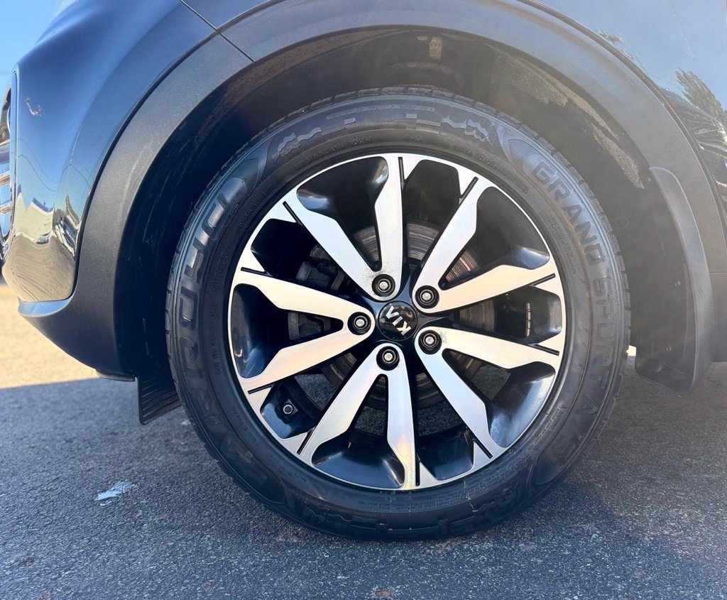 Used 2019 Kia Sportage EX w/ EX Premium Package AWD/4WD image 3
