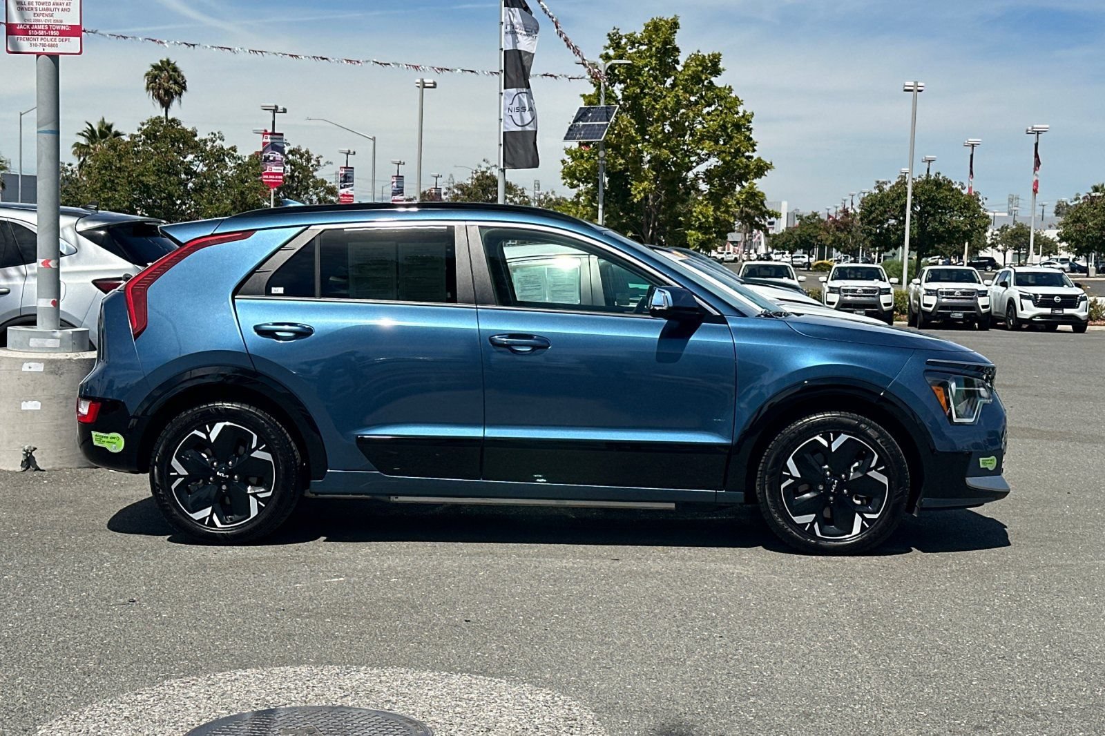Used 2023 Kia Niro Wind FWD image 3