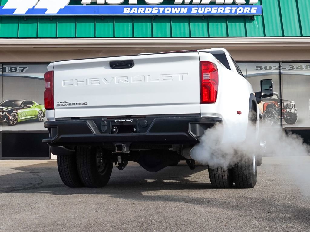 Used 2024 Chevrolet Silverado 3500 W/T image 3