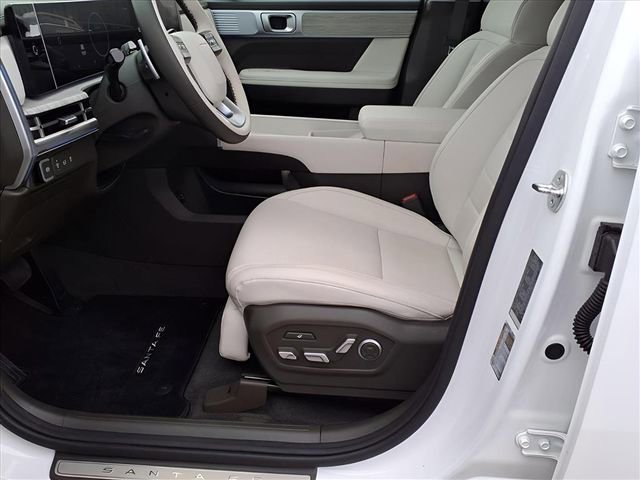 Used 2025 Hyundai Santa Fe Calligraphy image 15