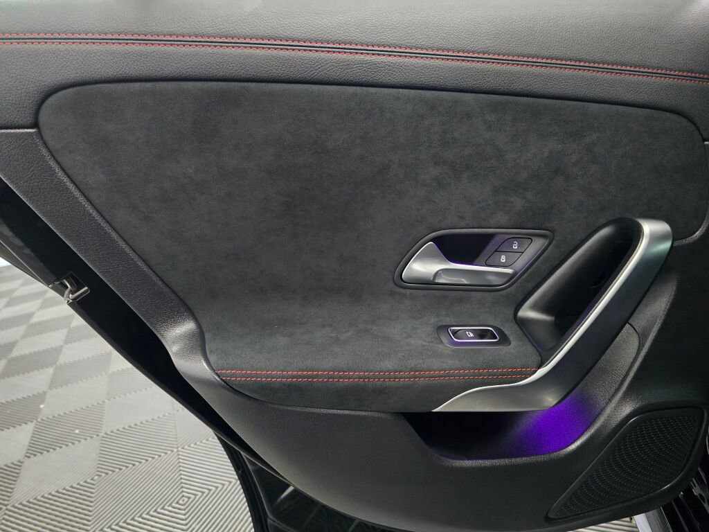 Used 2022 Mercedes-Benz CLA 250 4MATIC image 17
