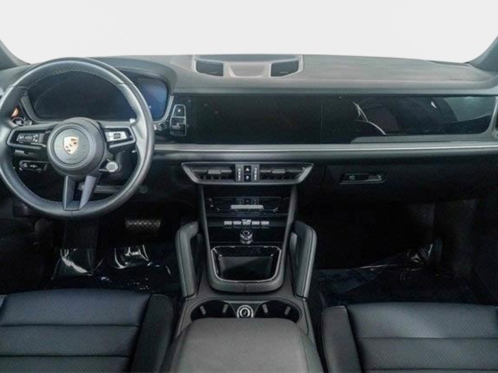 Used 2024 Porsche Cayenne image 38