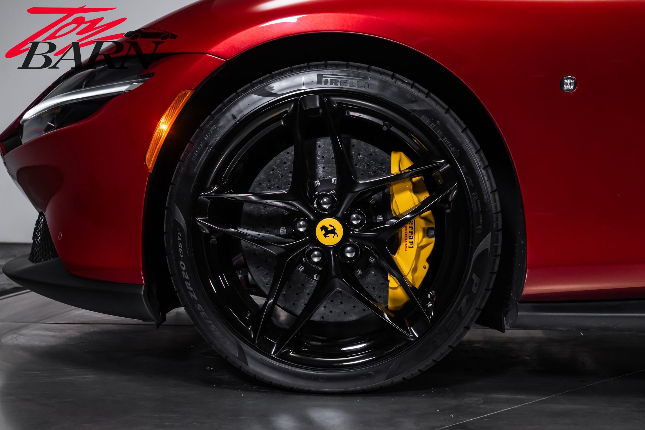 Used 2022 Ferrari Roma RWD image 17