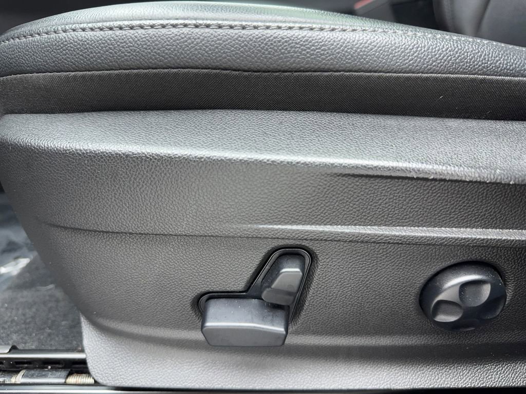 Used 2021 Alfa Romeo Stelvio Ti w/ Nero Edizione image 35