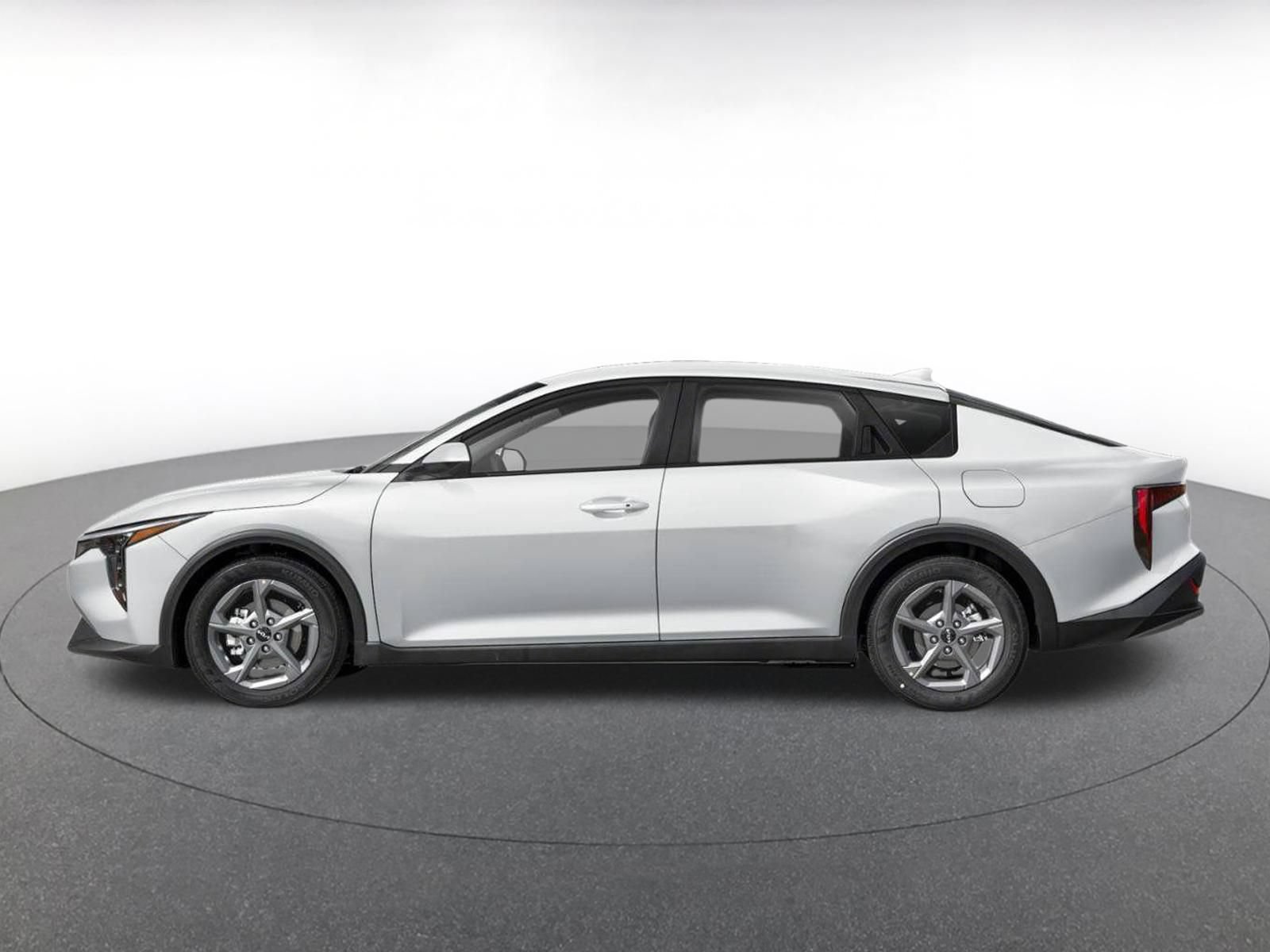 Used 2026 Kia K4 FWD image 4