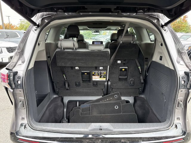Used 2021 Toyota Sienna Limited AWD/4WD image 9