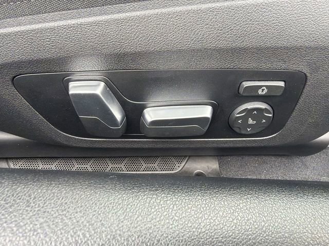 Used 2024 BMW M850i xDrive Convertible image 12