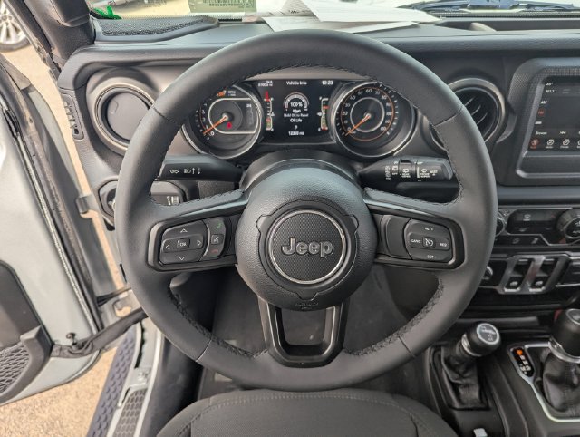 Used 2023 Jeep Wrangler Sport AWD/4WD image 20