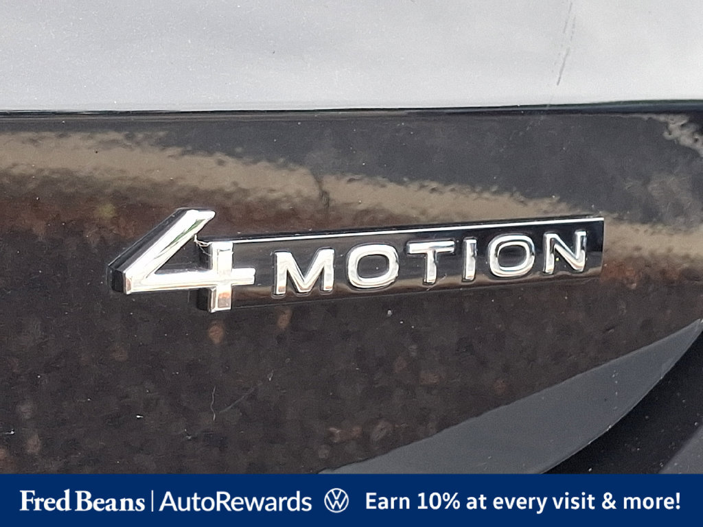 Certified 2025 Volkswagen Taos SE AWD/4WD image 35