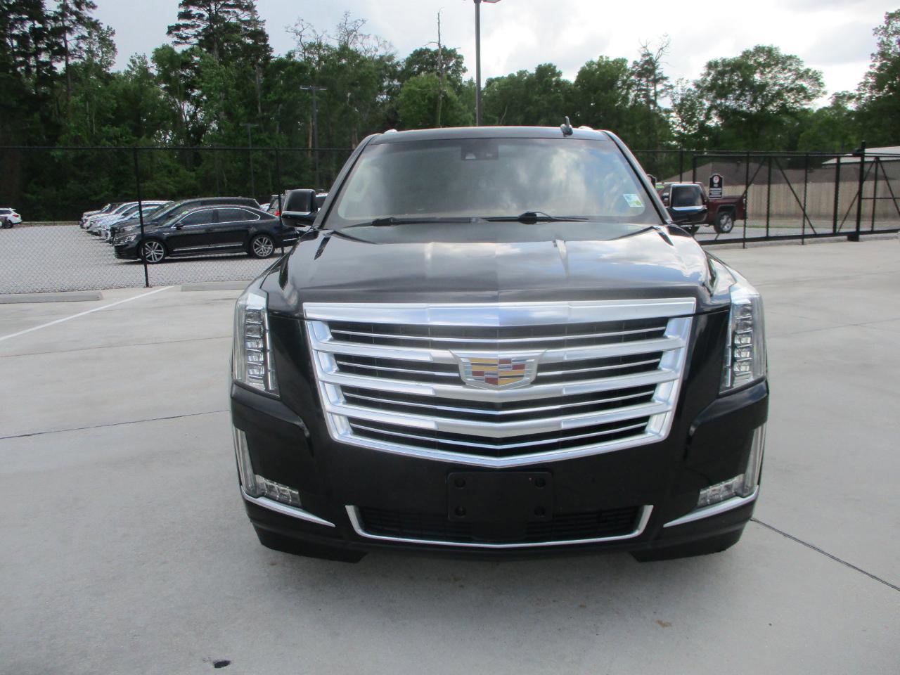 Used 2016 Cadillac Escalade Platinum image 32