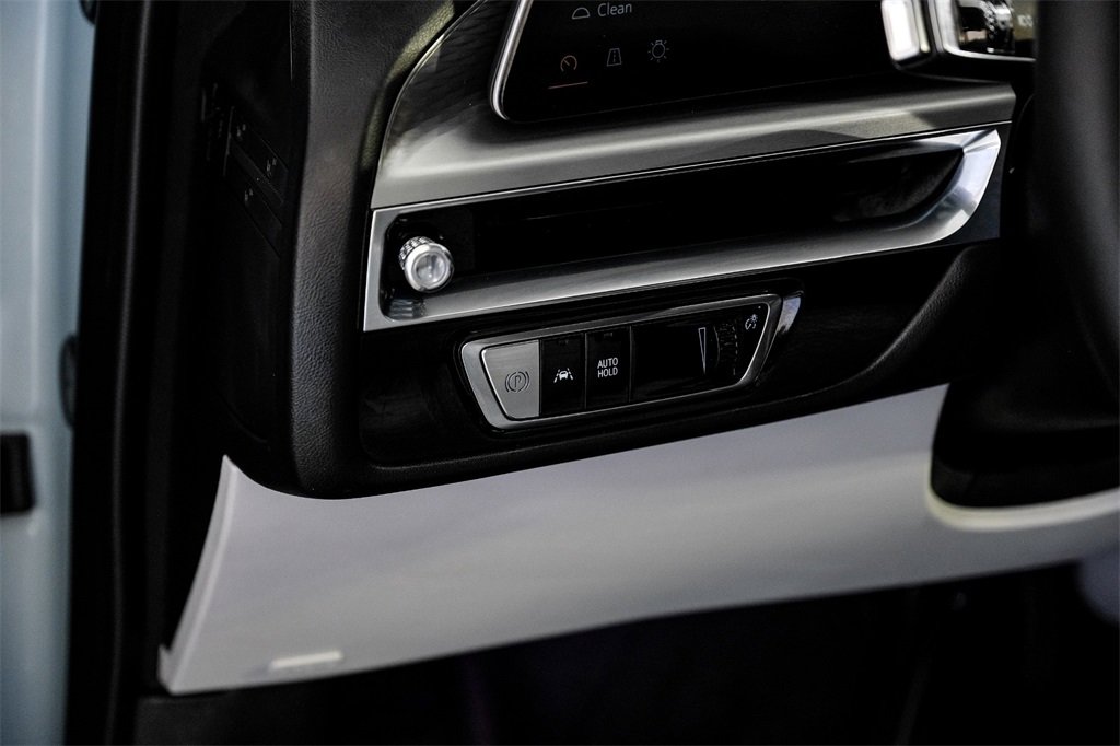 Used 2024 Cadillac Lyriq Luxury image 30