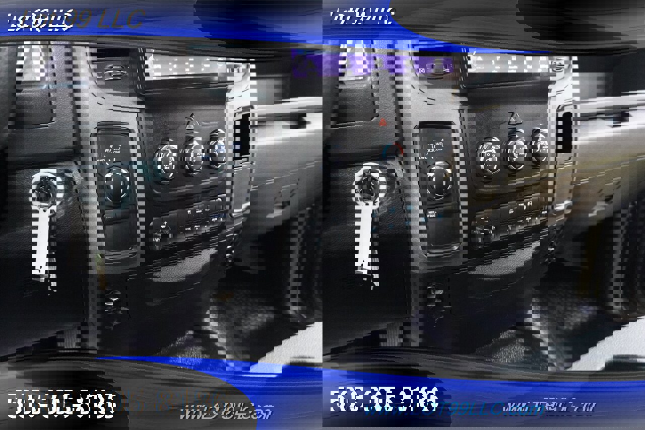 Used 2018 RAM 2500 Tradesman w/ Chrome Appearance Group image 21