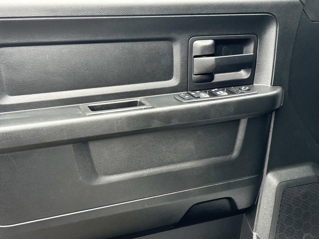 Used 2018 RAM 1500 Express w/ Express Value Package image 17