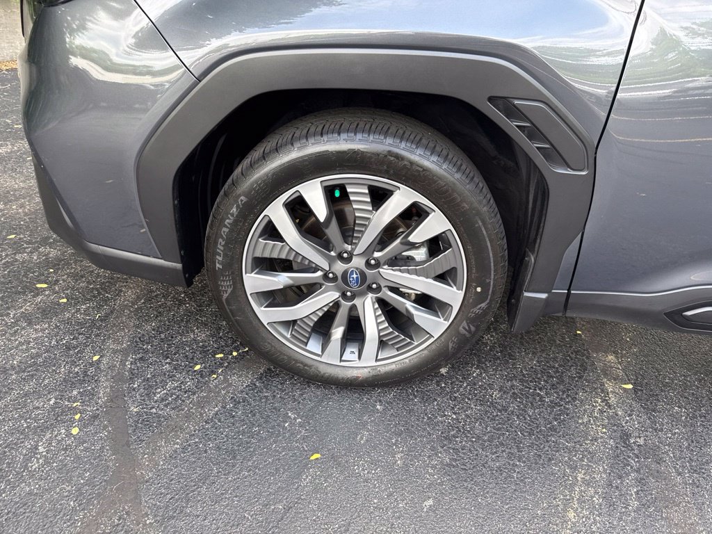 Used 2025 Subaru Forester Touring AWD/4WD image 11