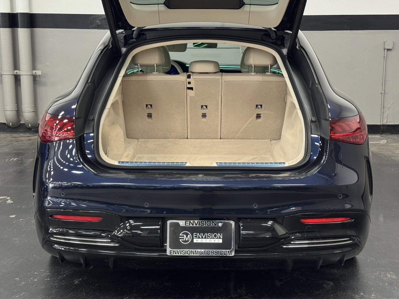 Used 2023 Mercedes-Benz EQS 580 4MATIC Sedan image 14