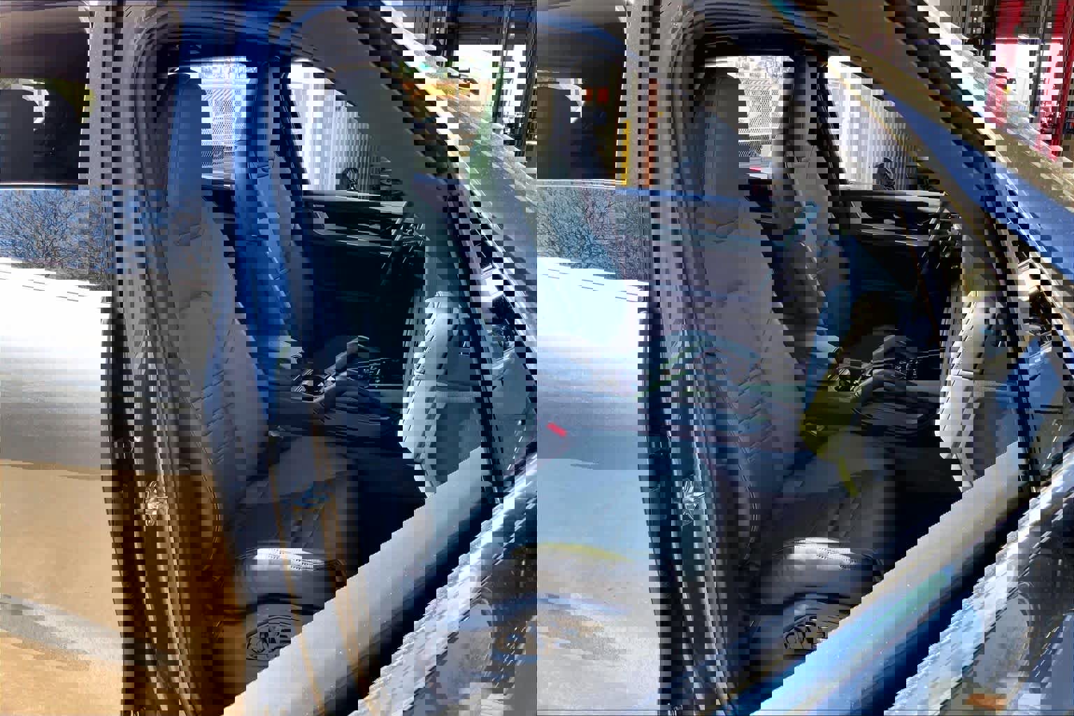 Used 2024 Porsche Cayenne S image 9