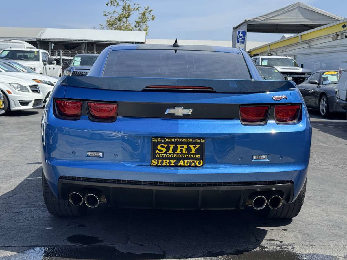 Used 2013 Chevrolet Camaro SS w/ Hot Wheels Special Edition RWD image 10