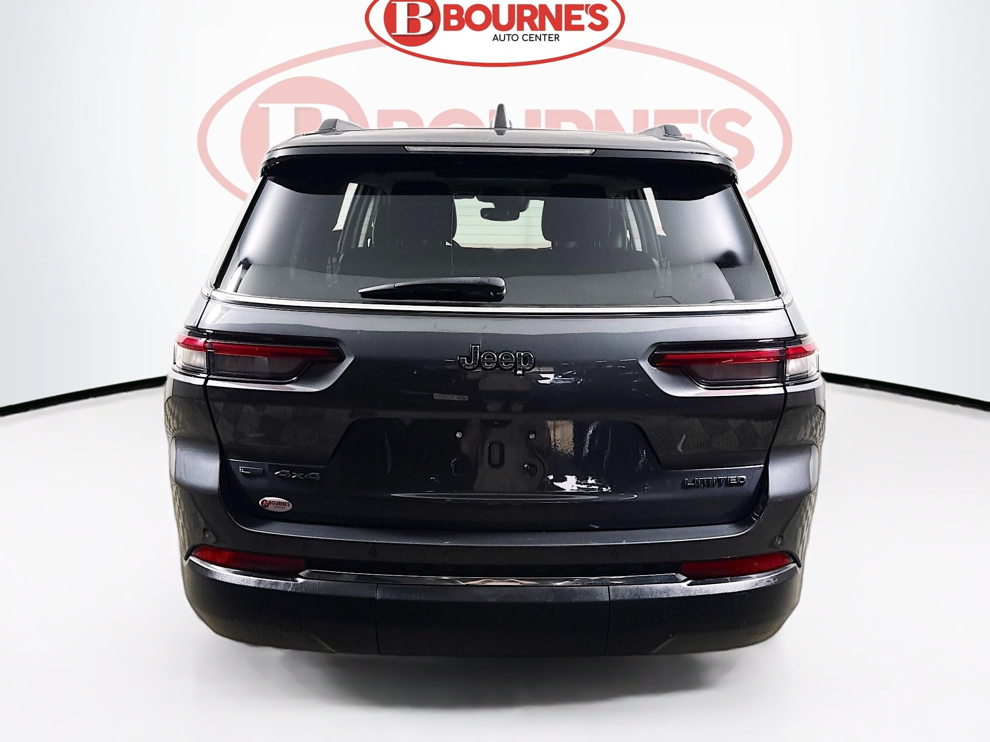 Used 2022 Jeep Grand Cherokee L Limited AWD/4WD image 10