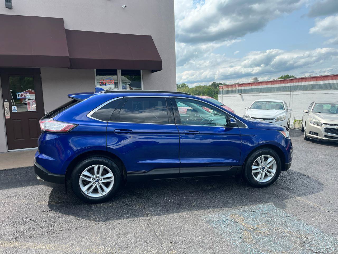 Used 2015 Ford Edge SEL w/ Equipment Group 201A AWD/4WD image 4