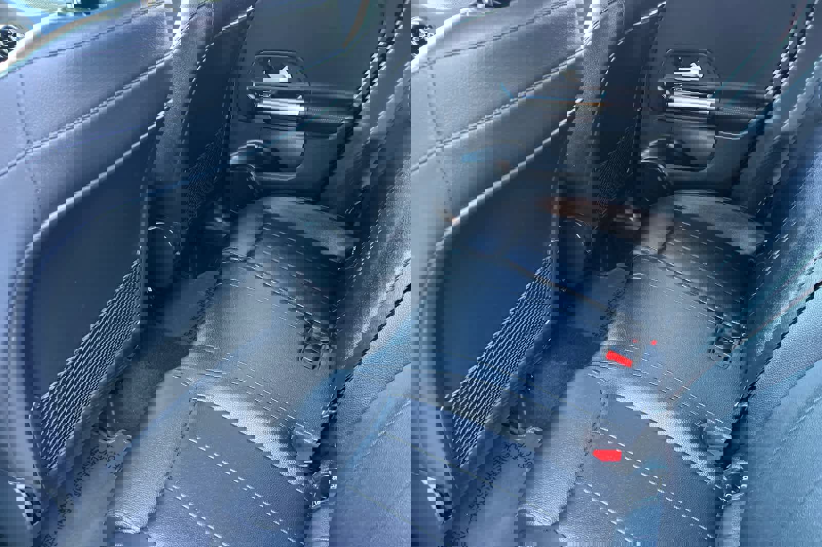 Used 2021 Mercedes-Benz GLA 250 4MATIC image 4