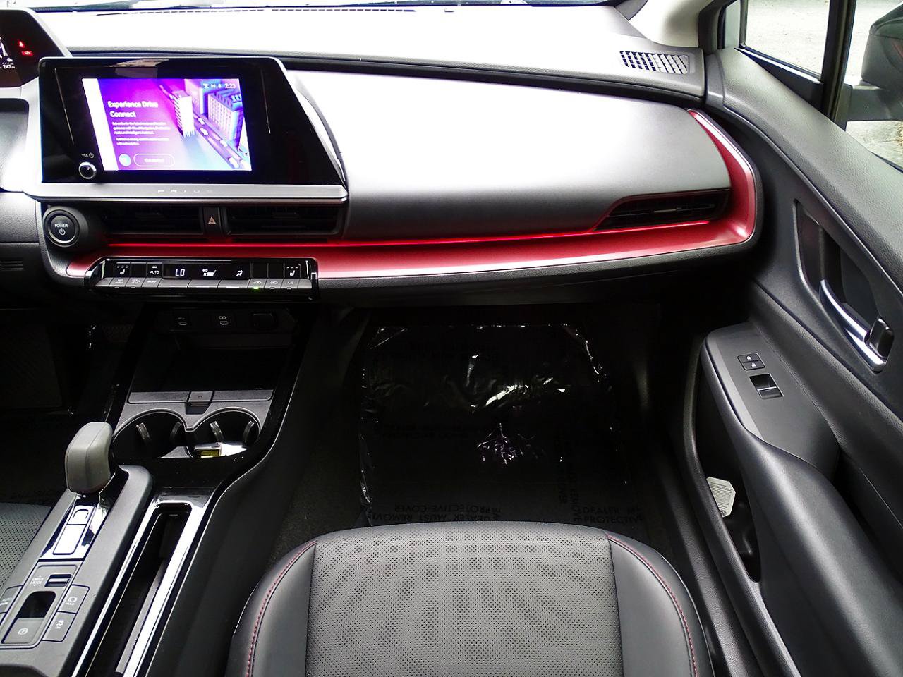 Used 2023 Toyota Prius Prime FWD image 37