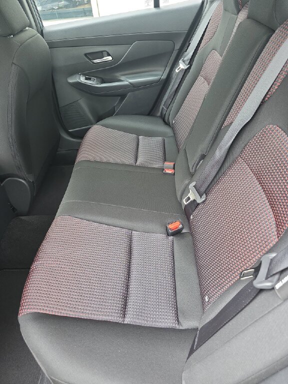 New 2026 Nissan Sentra SR w/ Floor Mat Package FWD image 3