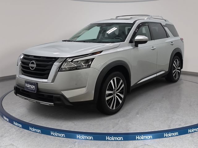 Used 2024 Nissan Pathfinder Platinum w/ Cargo Package AWD/4WD image 1