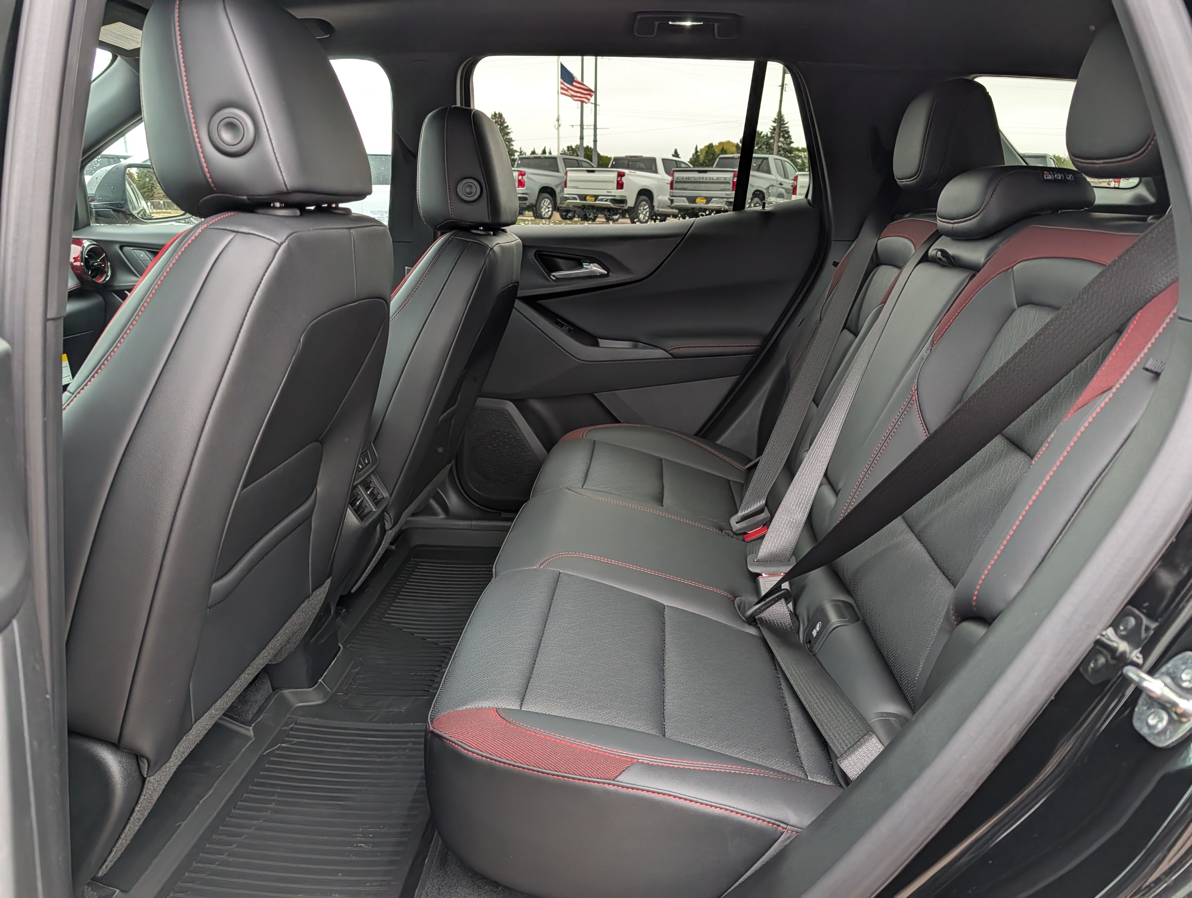 New 2027 Chevrolet Equinox RS w/ Safety and Technology Package AWD/4WD image 9