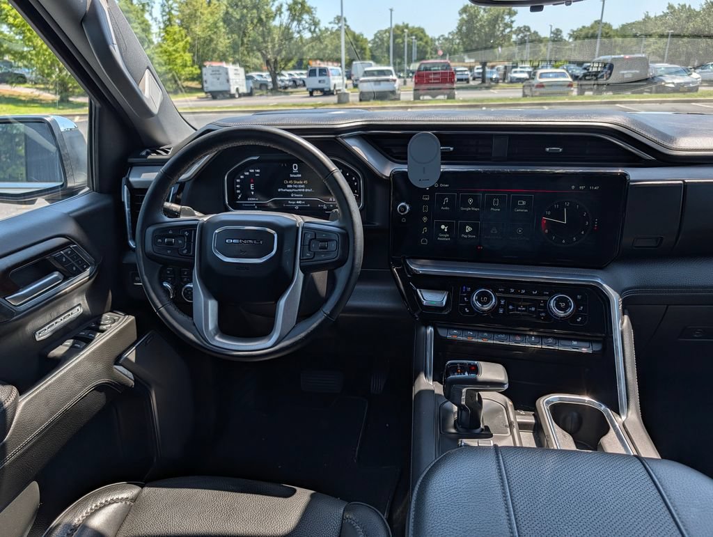 Used 2024 GMC Sierra 1500 Denali w/ Denali Reserve Package AWD/4WD image 4