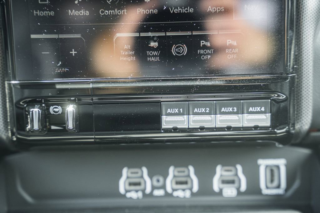 New 2026 RAM 2500 Limited AWD/4WD image 27