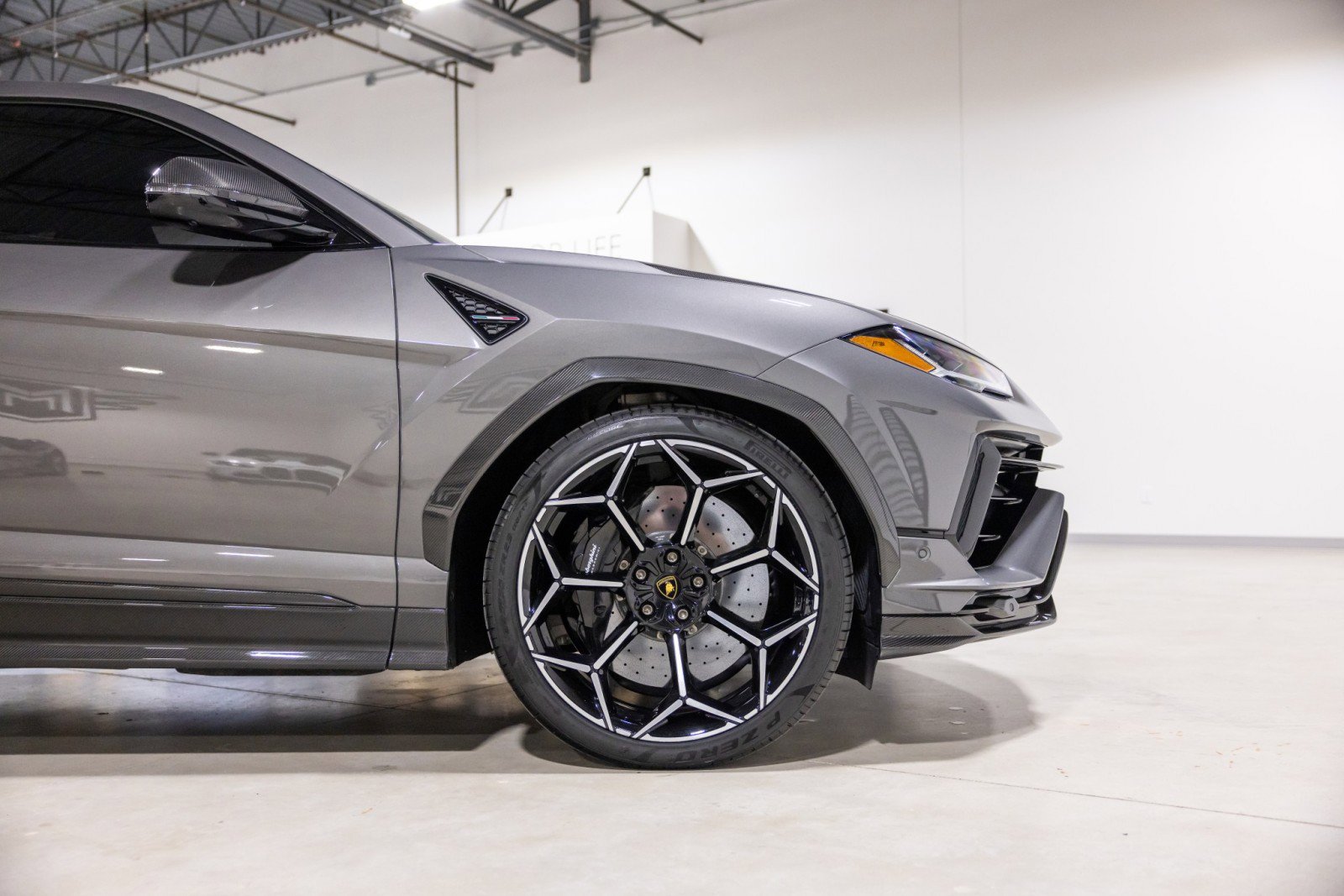 Used 2023 Lamborghini Urus Performante image 26