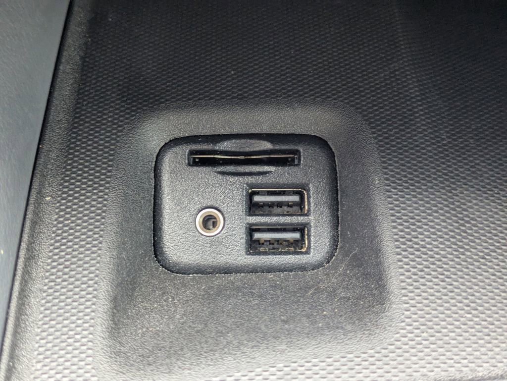 Used 2020 Buick Enclave Essence w/ Sport Touring Edition image 24