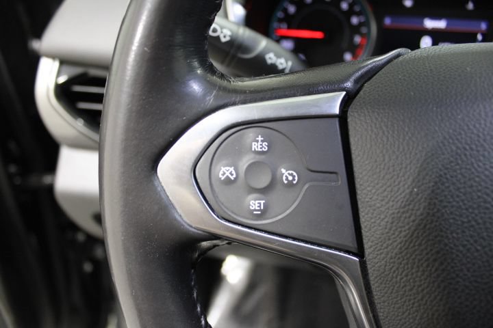Used 2020 Chevrolet Traverse LT w/ LT Premium Package AWD/4WD image 39
