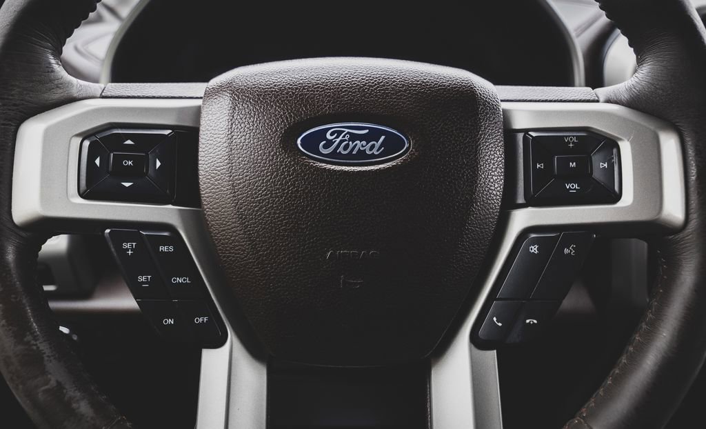 Used 2017 Ford F150 King Ranch w/ Equipment Group 601A Luxury image 16