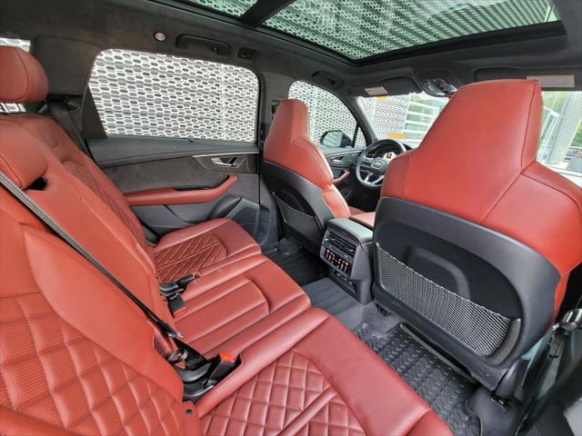 Used 2023 Audi SQ7 Prestige w/ Sport Package AWD/4WD image 20