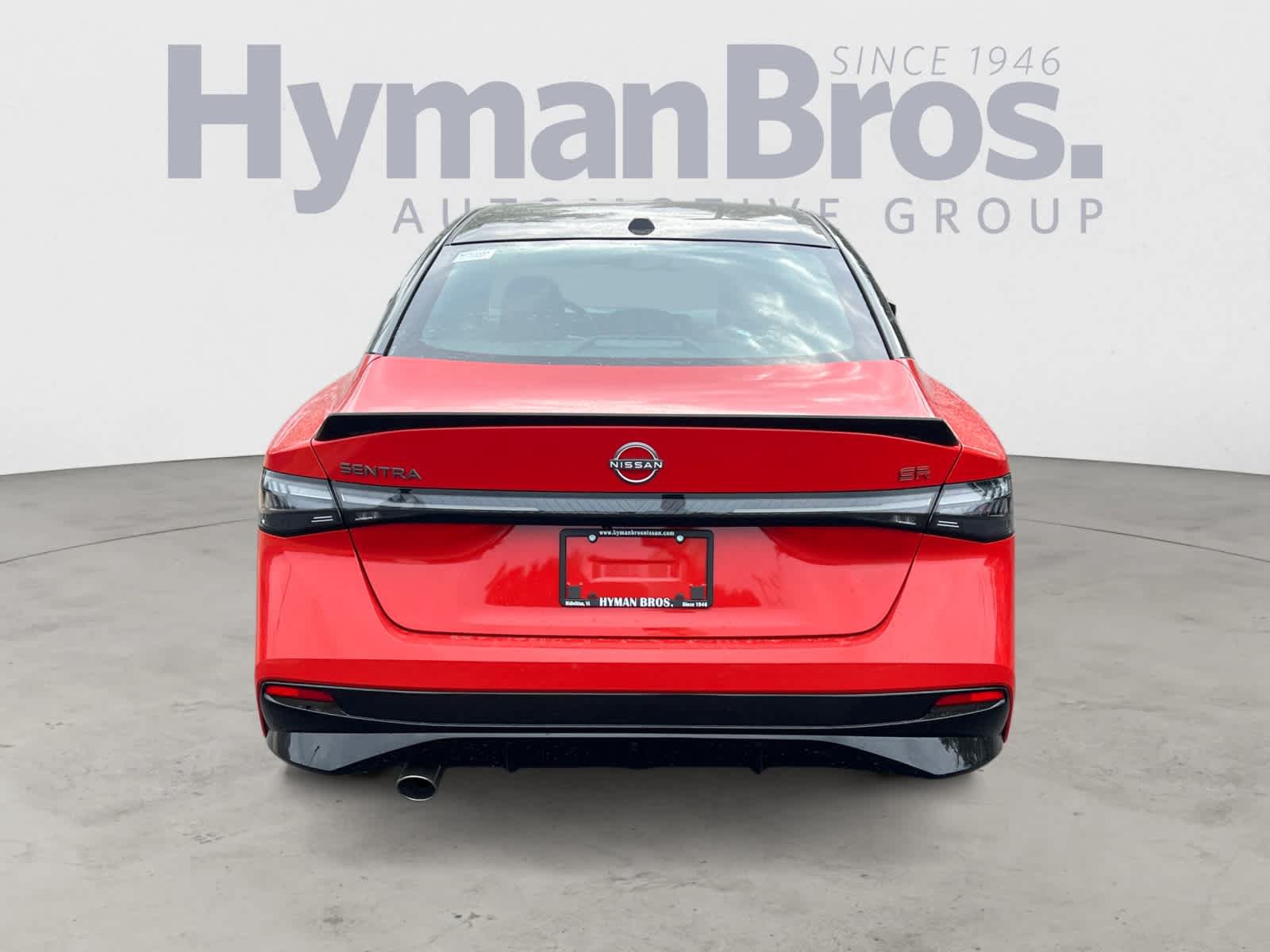 New 2026 Nissan Sentra SR w/ Floor Mat Package FWD image 4