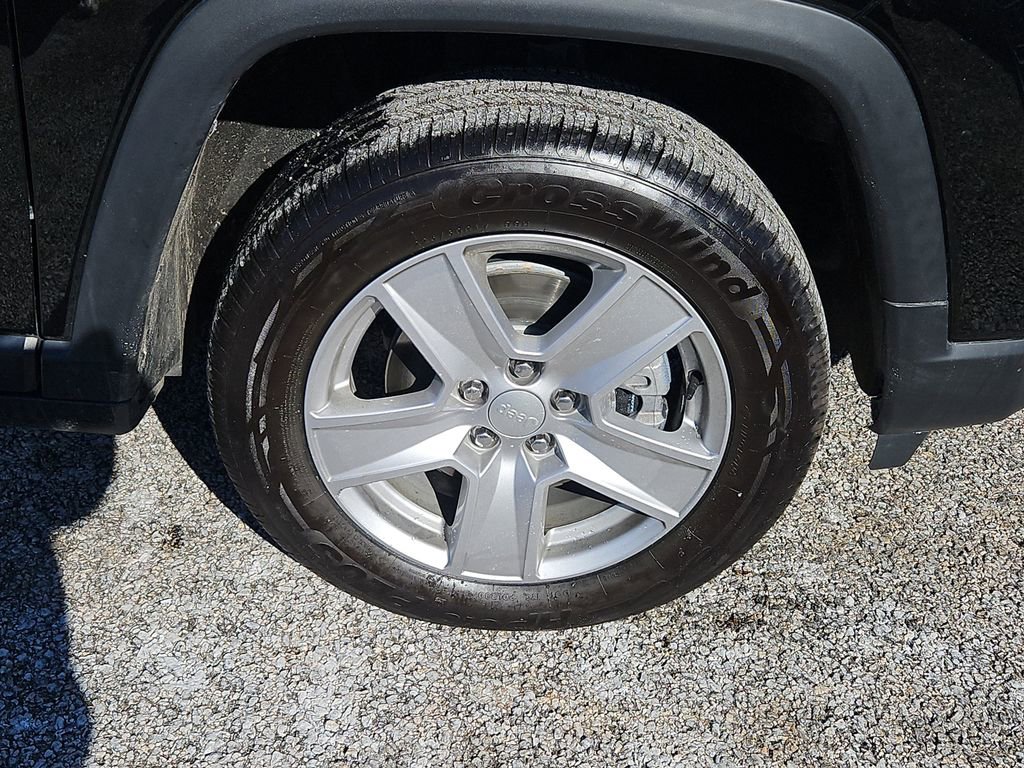 Used 2022 Jeep Compass Latitude w/ Convenience Group image 10