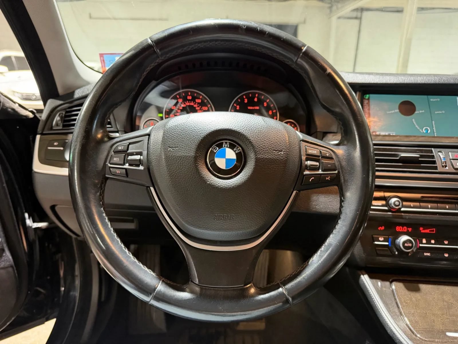 Used 2015 BMW 528i Sedan RWD image 12