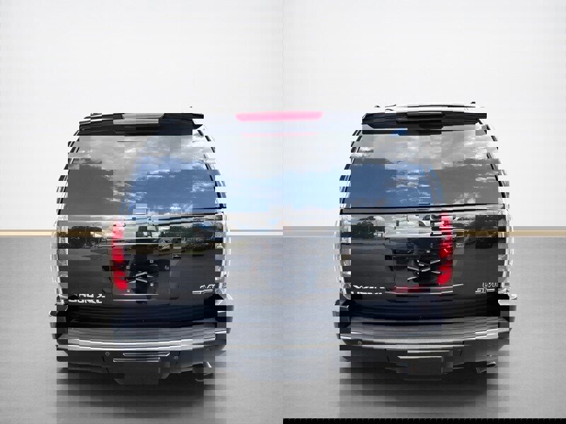 Used 2014 GMC Yukon XL Denali image 5