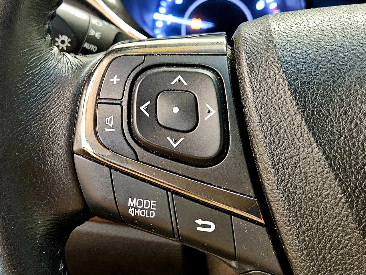 Used 2013 Toyota Avalon XLE Premium image 14