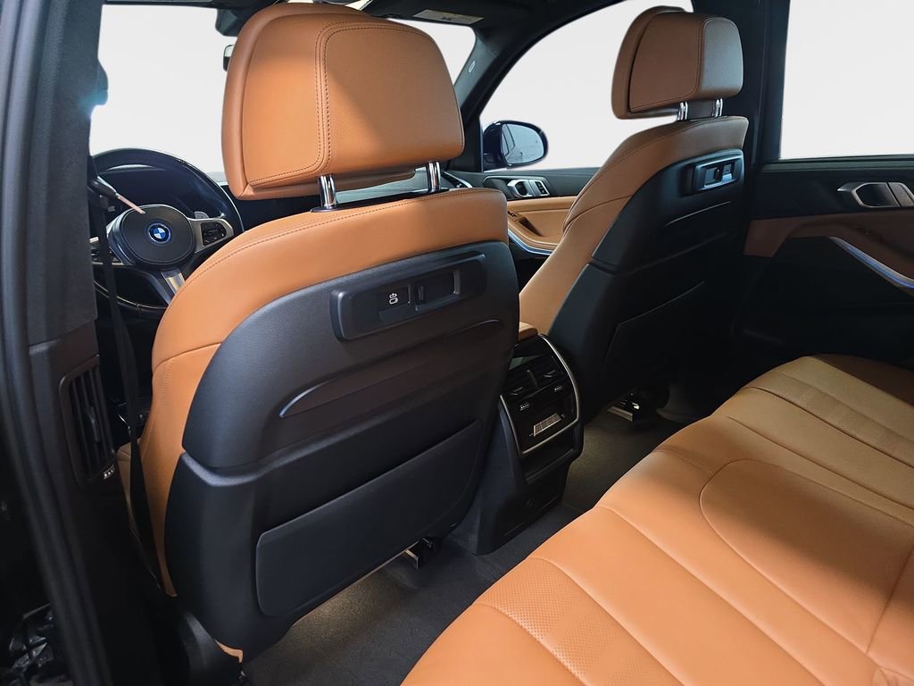 Certified 2022 BMW X5 xDrive45e w/ M Sport Package image 16