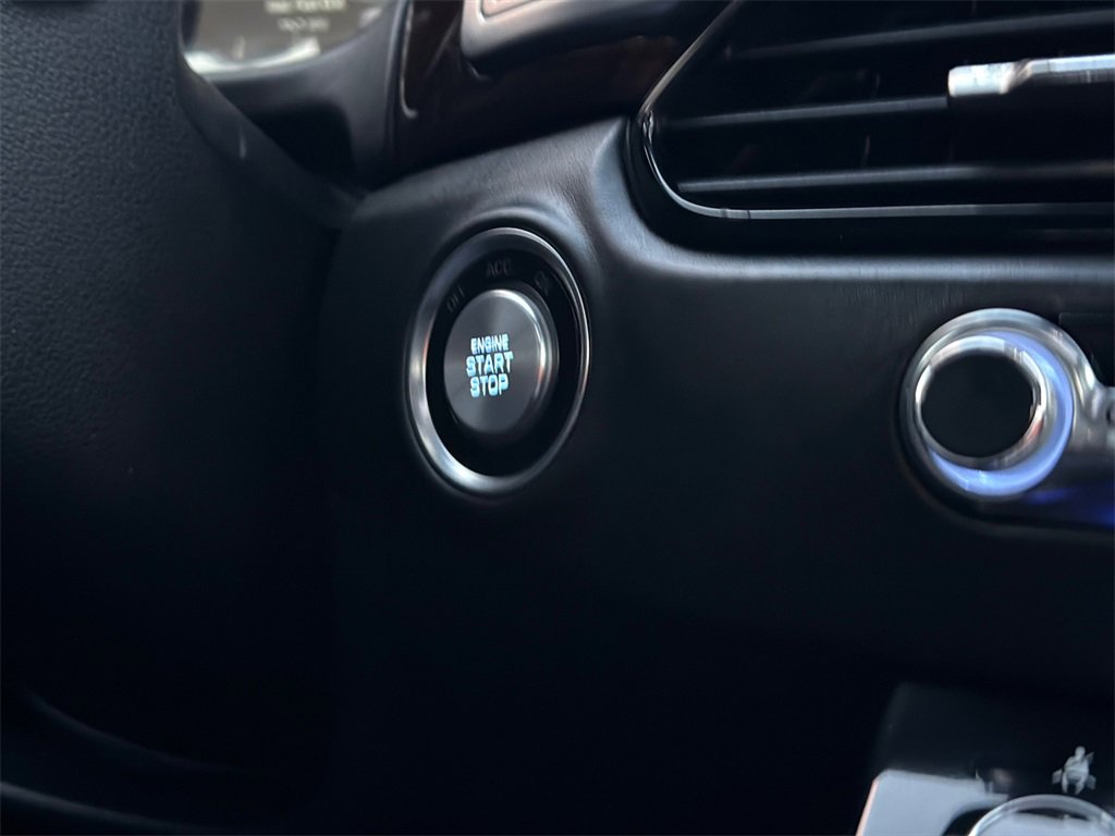 Used 2019 Genesis G90 3.3T Premium image 32