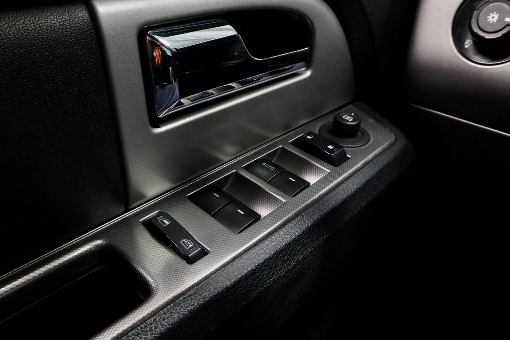 Used 2017 Ford Expedition XLT image 31