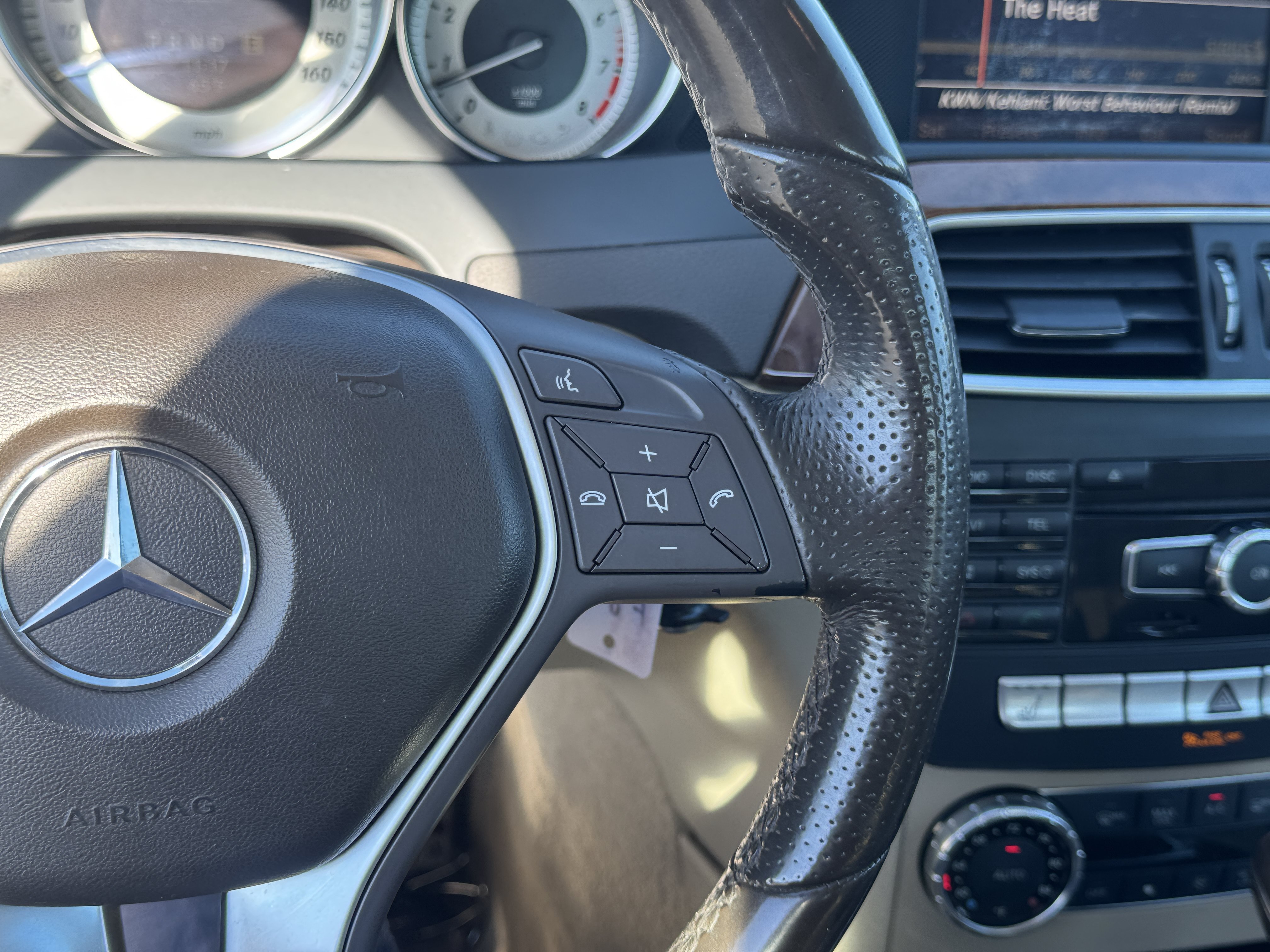 Used 2012 Mercedes-Benz C 300 4MATIC Sedan image 19