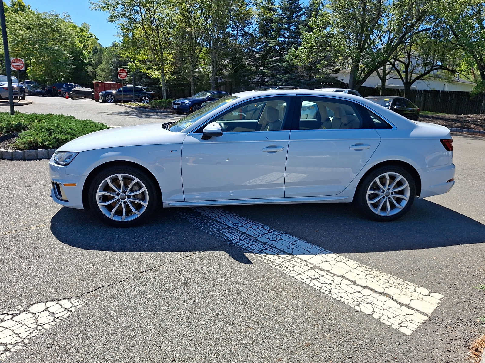 Used 2019 Audi A4 2.0T Premium w/ Convenience Package AWD/4WD image 4