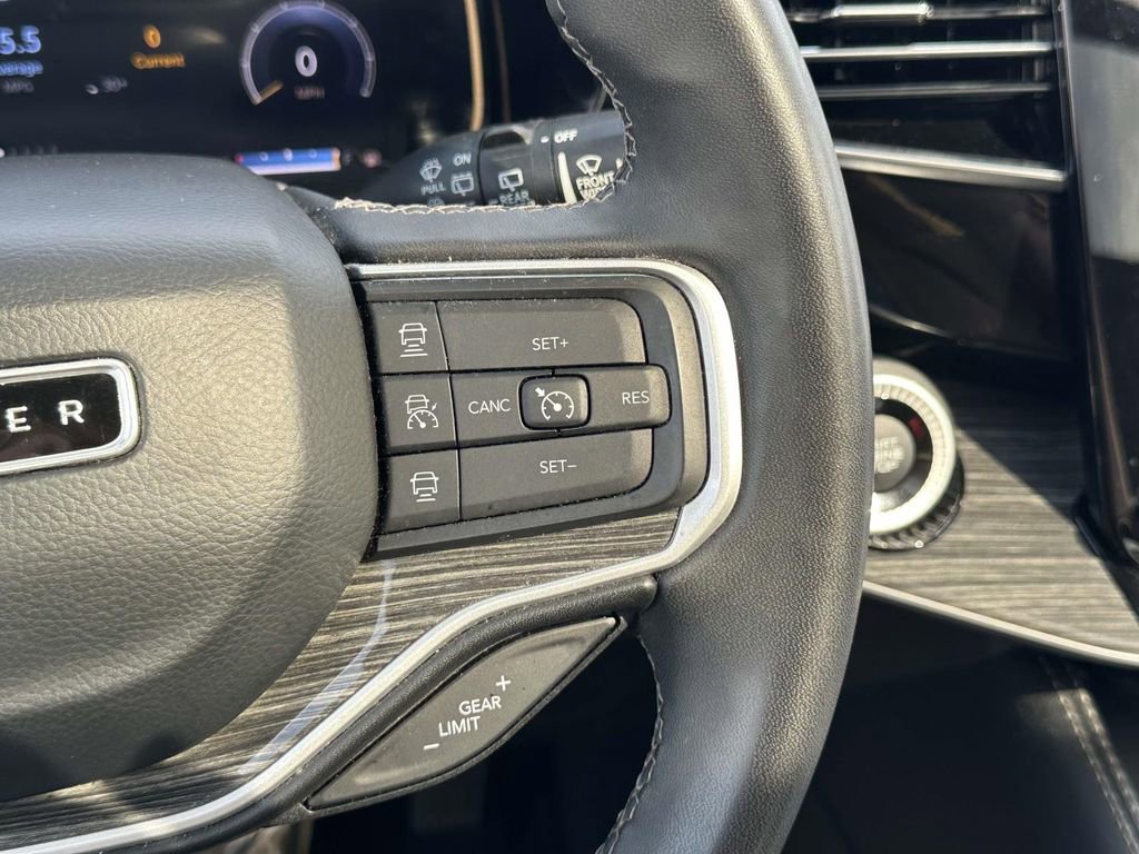 Certified 2022 Jeep Wagoneer Series II w/ Premium Group I image 27